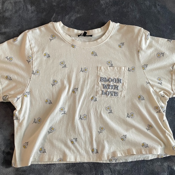 Love, Peace & Lazy Days Tee - Picture 1 of 2